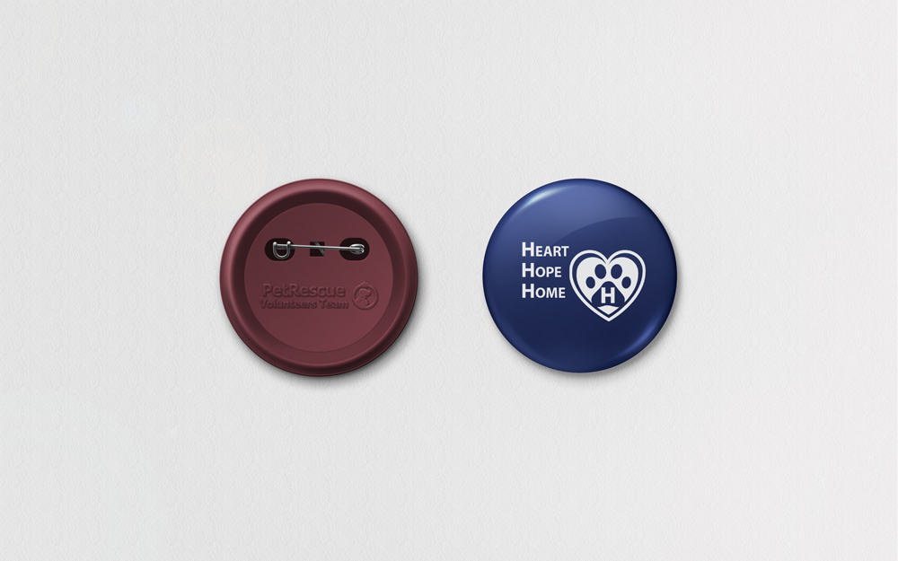 Pin buttons. Pin button. Pin button Mockup 2021. Wood Pin badge Mockup. Pin up buttons Mockup.